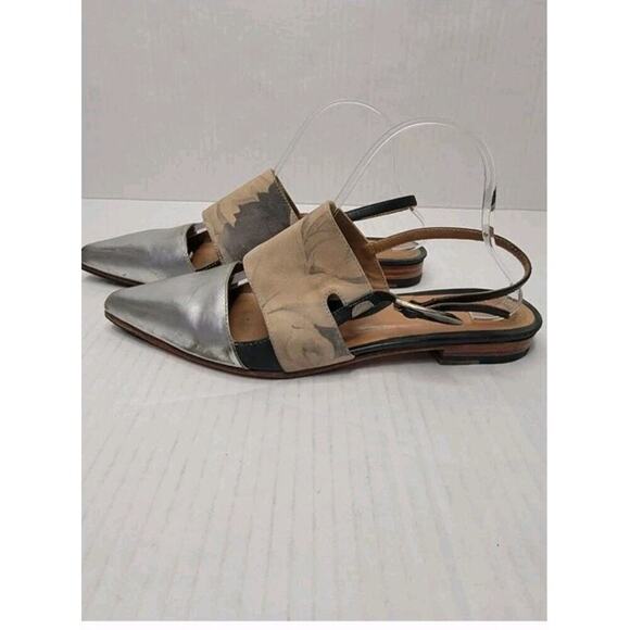 John Fluevog Marlene Slingback Flats Sz 10 Pointed Toe Silver Tan Floral - Picture 1 of 13